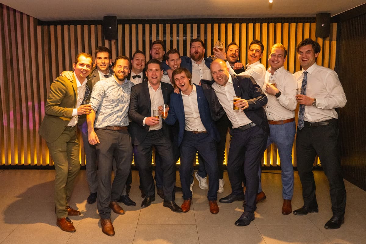 Vrienden en collega's op het galabal